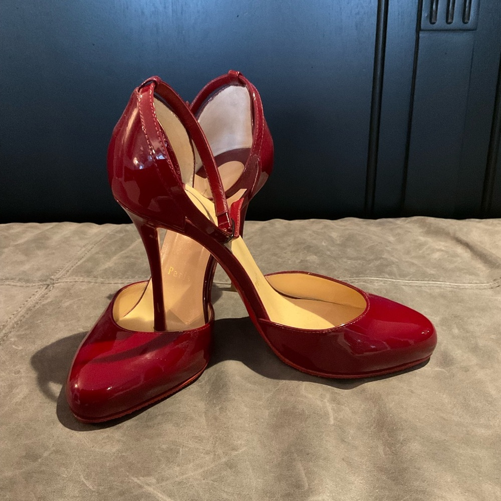 Christian Louboutin Tango Alto 100 Patent, Size 37.5, burgundy red